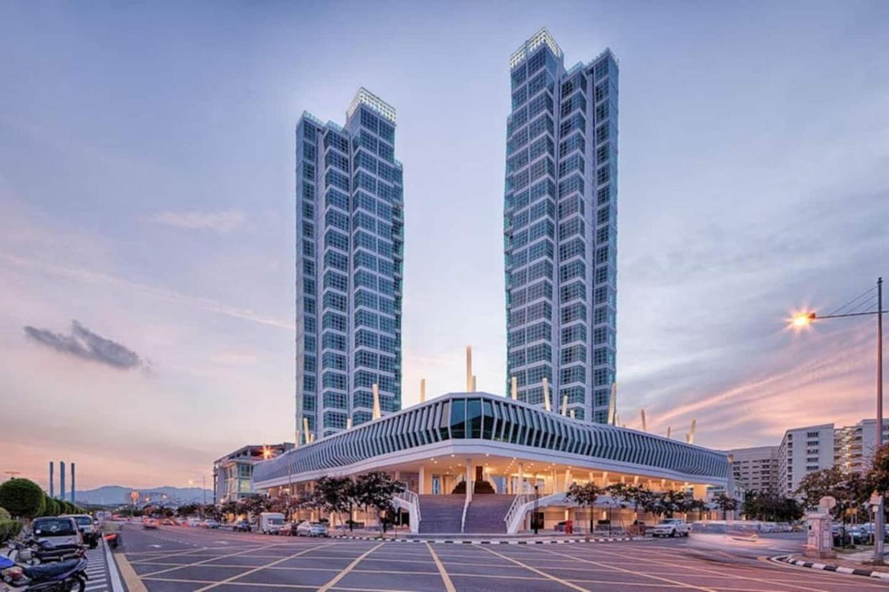 Loft Pano Seaview Suite 2 Bedroom By The Only Bnb Jelutong Exterior foto
