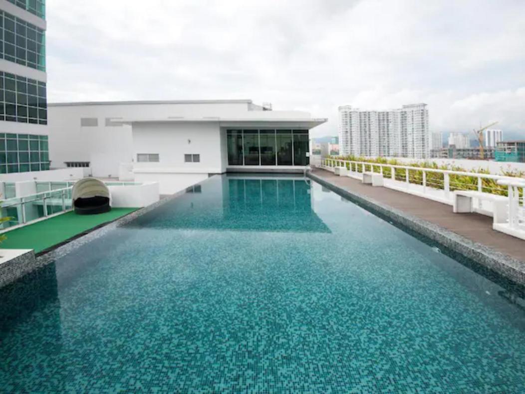 Loft Pano Seaview Suite 2 Bedroom By The Only Bnb Jelutong Exterior foto